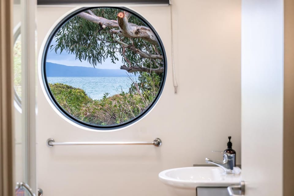 Natural landscape, Bathroom, Mountain view, Sea view
