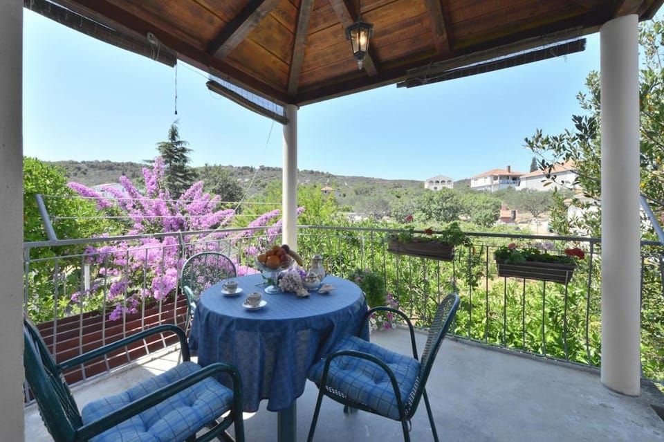 Apartments Zdravka Slatine Apartment in Šibenik-Knin County, Croatia