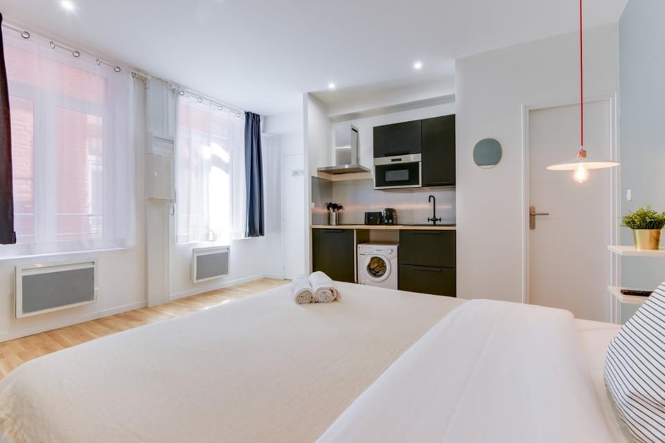 Studio near train station Apartment in Lille
