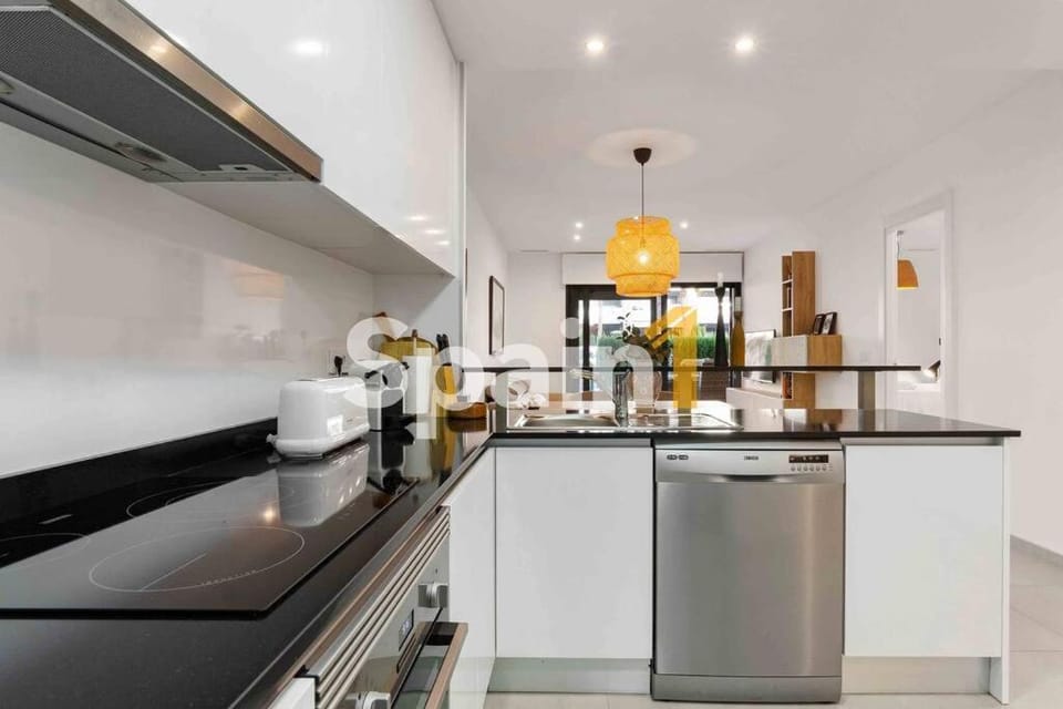 Kitchen or kitchenette, dishwasher, pet friendly, stove