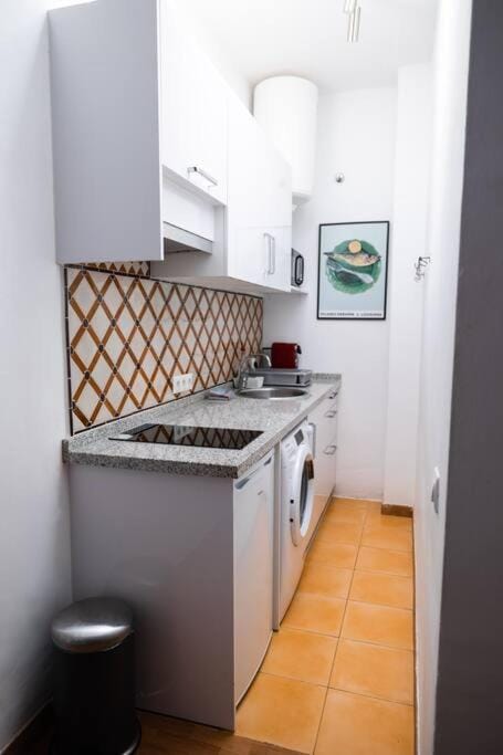 Shiny Alamos Super Family Studio Apartment in Malaga