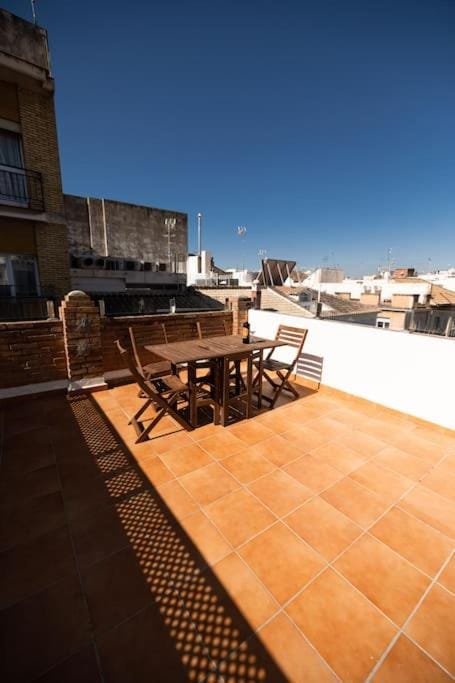 Shiny Alamos Super Family Studio Apartment in Malaga