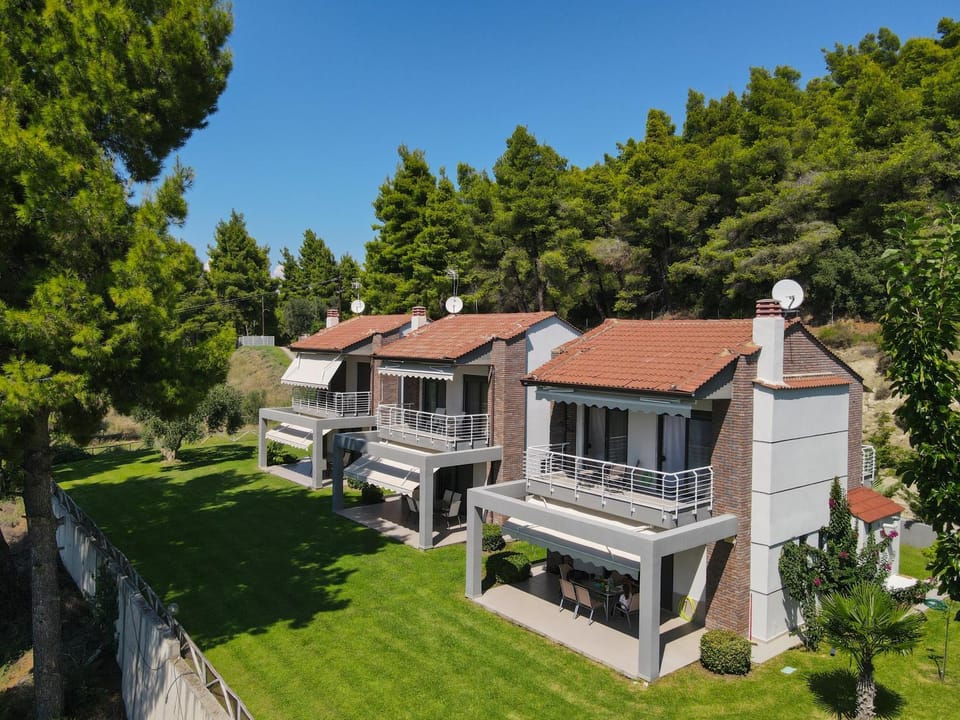 Property building, Garden