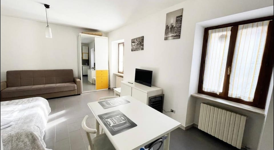 TV and multimedia, Seating area