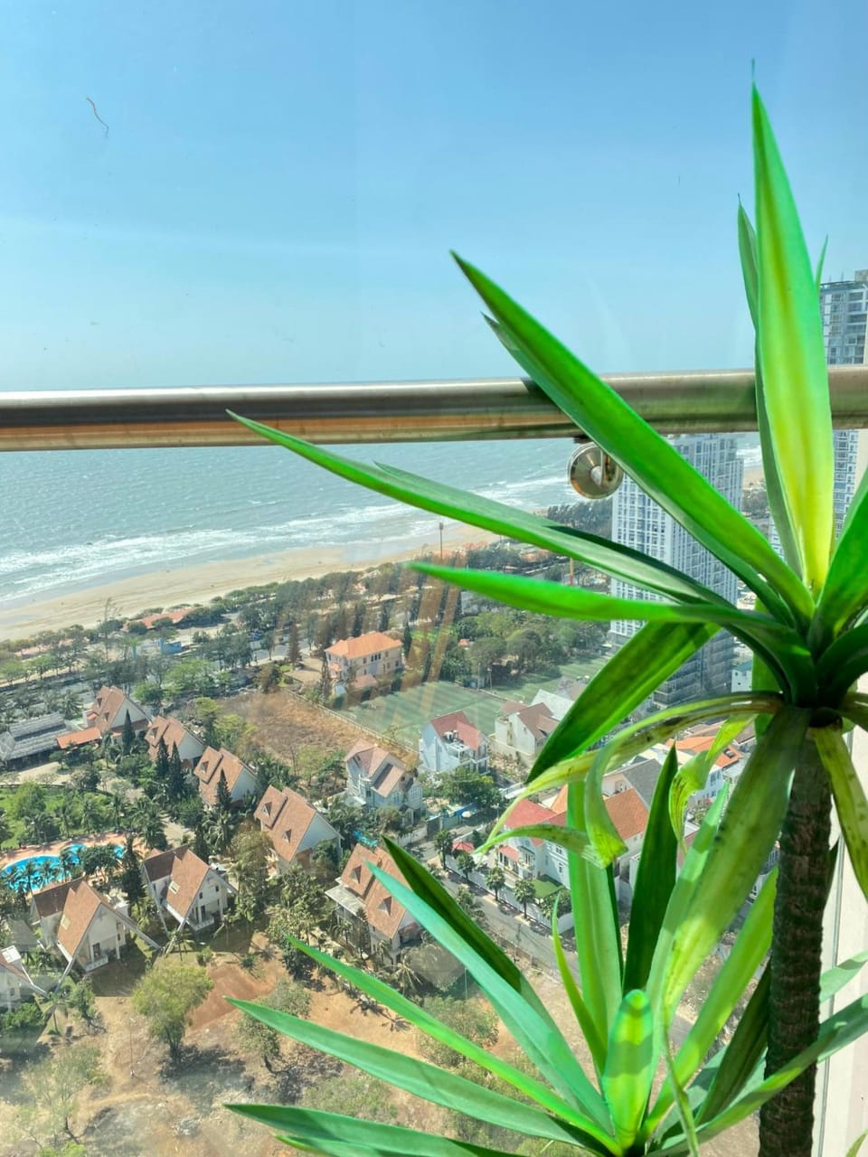 Nearby landmark, Natural landscape, Bird's eye view, Balcony/Terrace, Beach, City view, Sea view