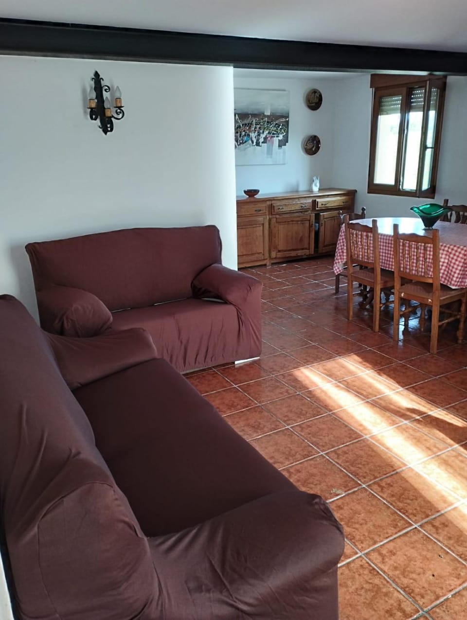 Seating area, Dining area