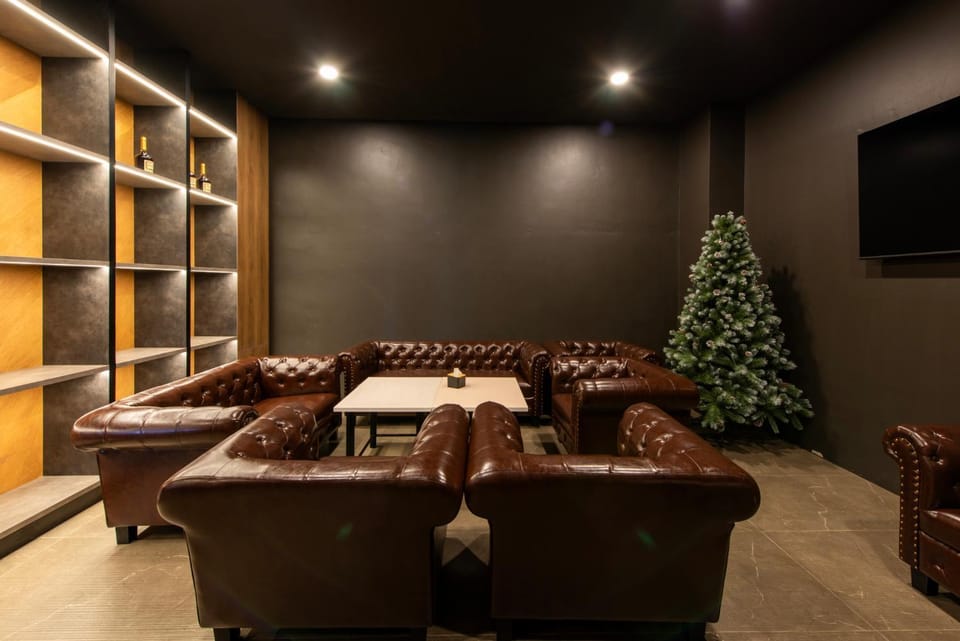 Meeting/conference room