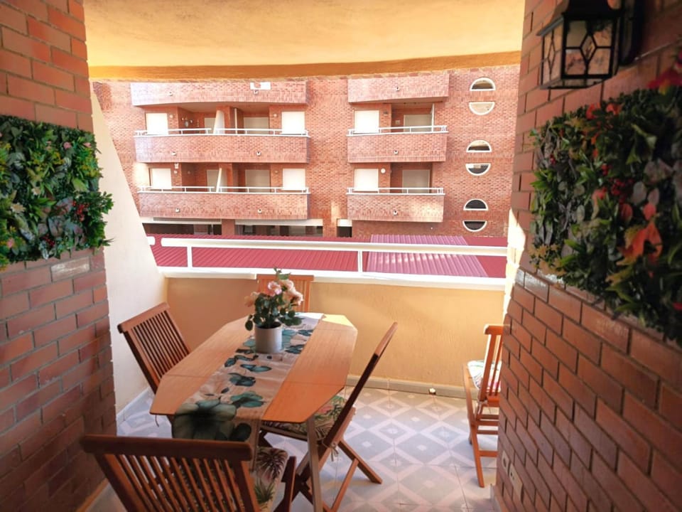 Day, Balcony/Terrace, Dining area