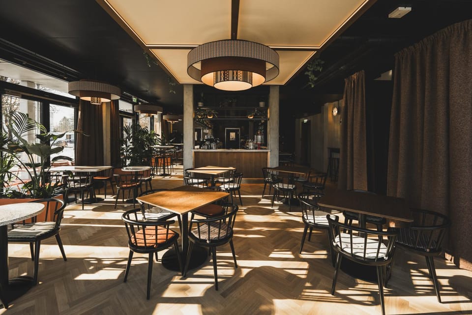 Restaurant/places to eat