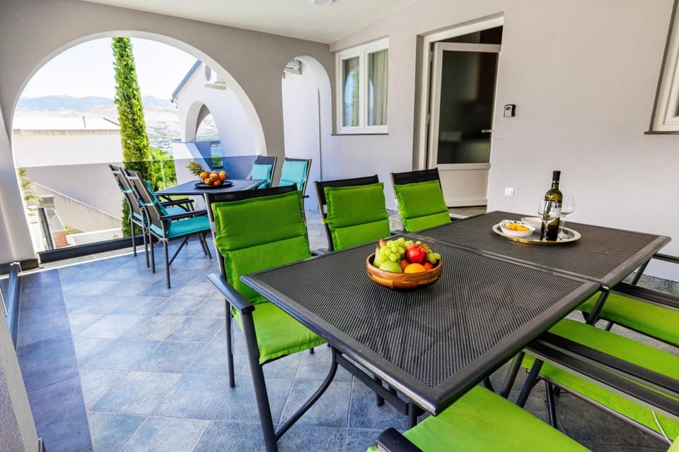 Patio, Balcony/Terrace, Seating area, Mountain view, Sea view