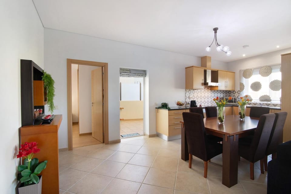 Property building, Kitchen or kitchenette, Living room