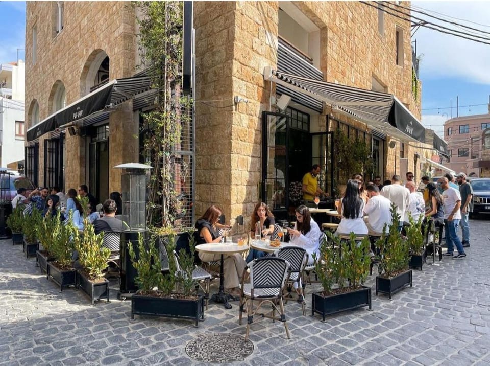 Restaurant/places to eat, Restaurant/places to eat, People