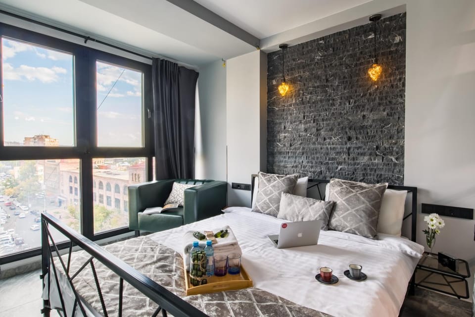 Bed, Seating area, Bedroom