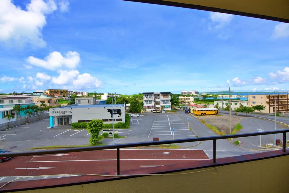 パイナガマビーチハウス 301 Apartment in Okinawa Prefecture