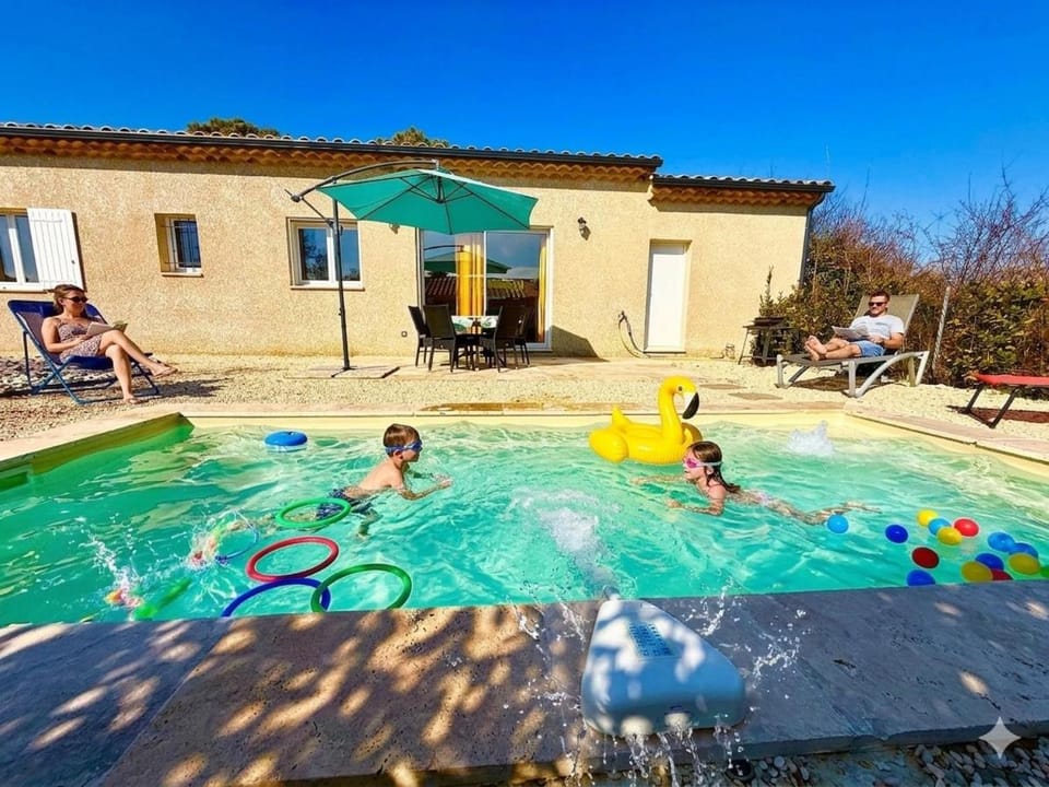 Pool view, Swimming pool, children