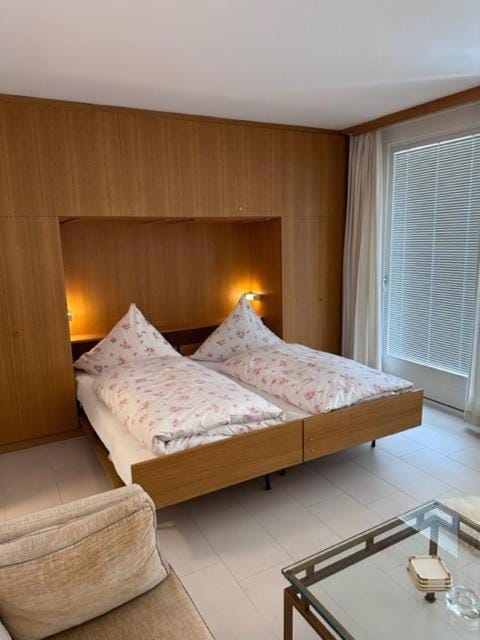 Studio 69 mit Hallenbad und Sauna by MoniCare Apartment in Seefeld