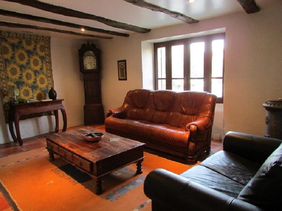 L'Oustal du Viaur - Gîtes Tournesol and Coquelicot House in Auvergne-Rhône-Alpes