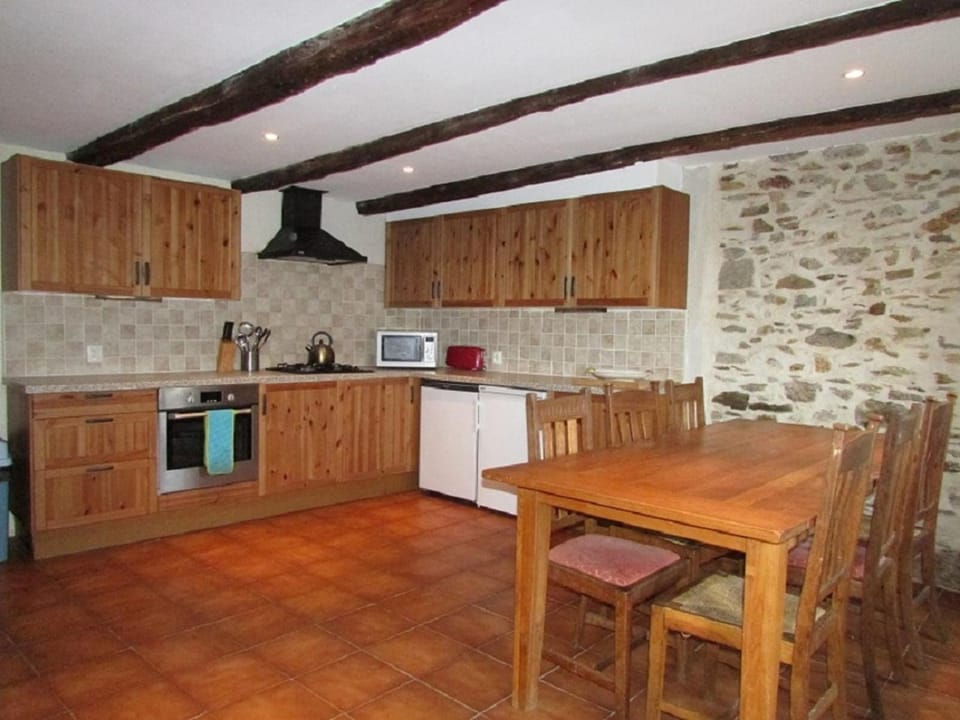 L'Oustal du Viaur - Gîtes Tournesol and Coquelicot House in Auvergne-Rhône-Alpes