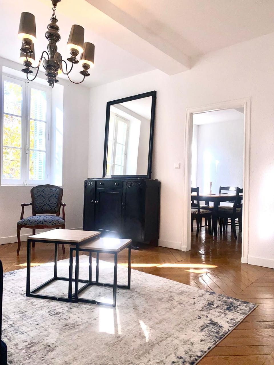 *Chic & Basic T3* place Carnot Apartment in Carcassonne
