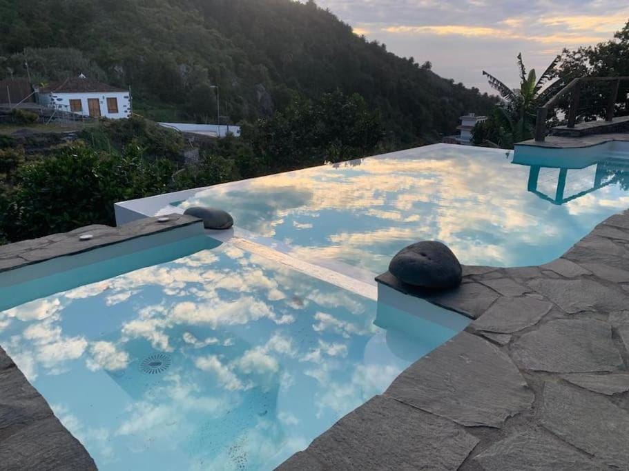 Natural landscape, Hot Tub, Mountain view, Pool view, Swimming pool, Swimming pool