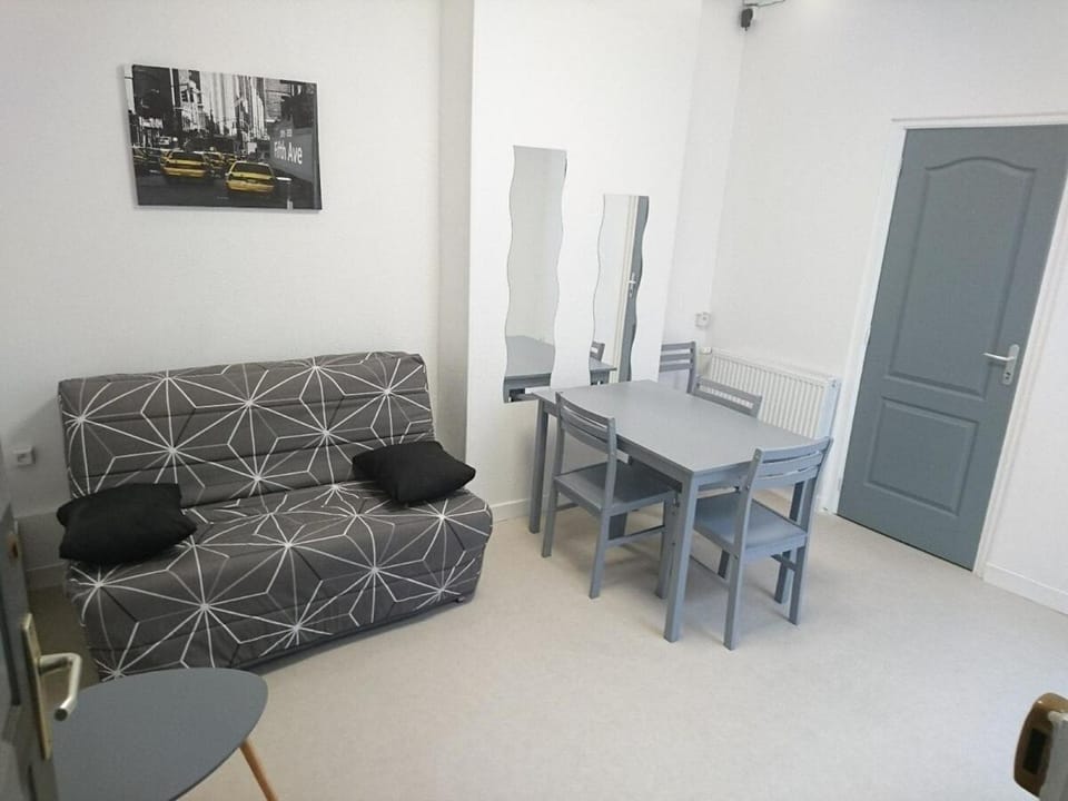Studio N°2 Boston Conciergerie Leroy Apartment in Hauts-de-France