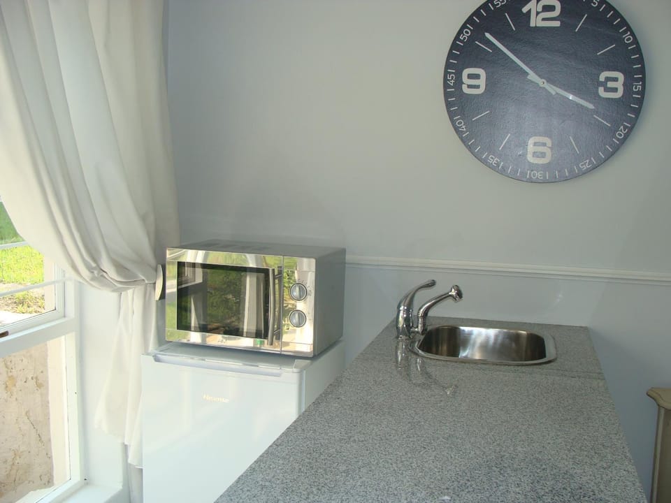 Lonehill - Suite 3 Apartment in Sandton