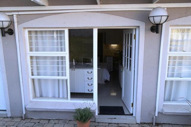 Lonehill - Suite 3 Apartment in Sandton