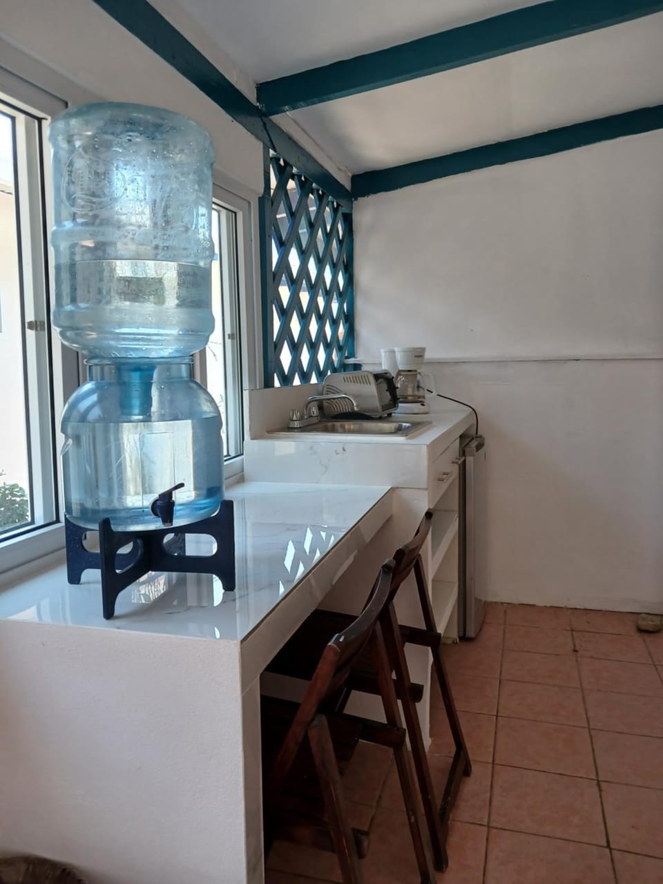 Kitchen or kitchenette, Breakfast