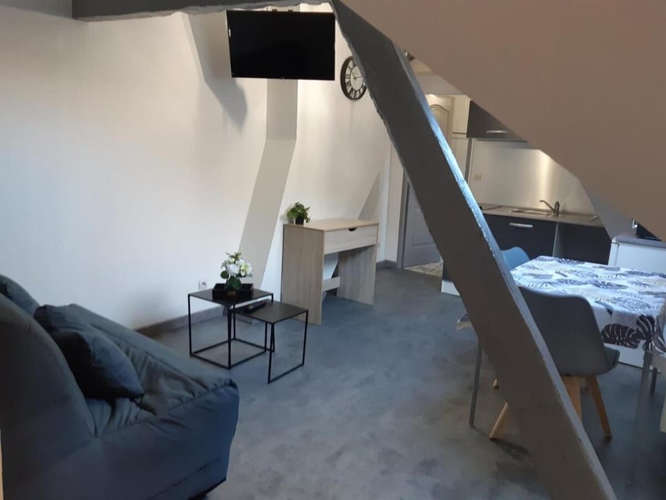 Studio N°6 Boston Conciergerie Leroy Apartment in Hauts-de-France