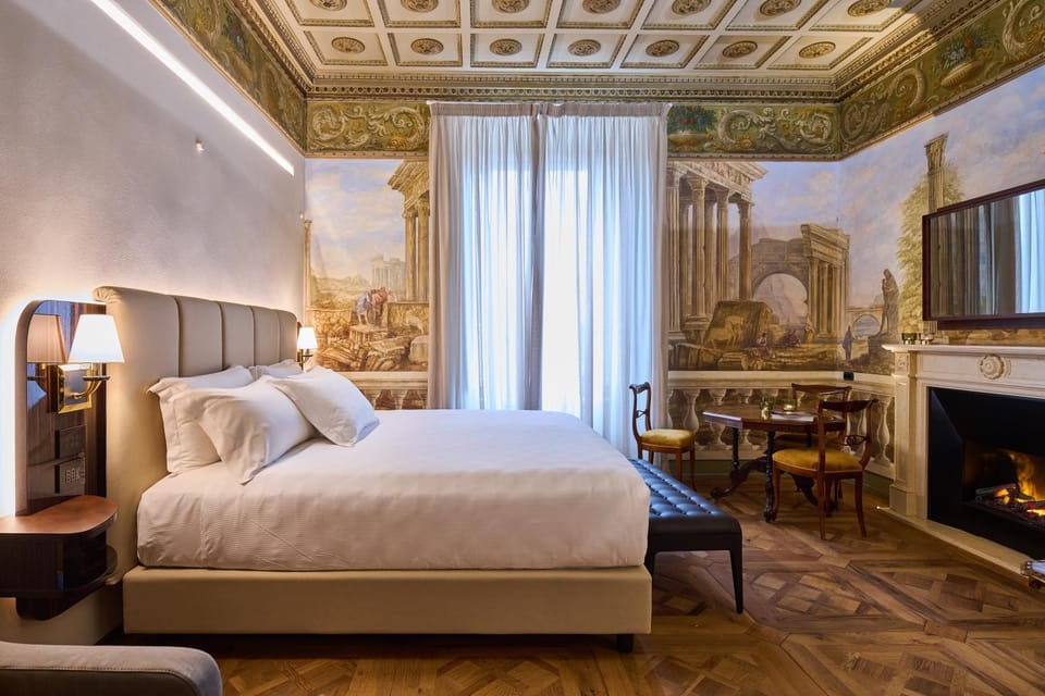 Bed, TV and multimedia, Photo of the whole room, Seating area, Bedroom, flat iron
