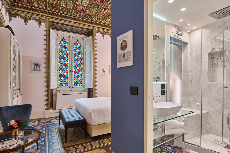 Shower, Bed, Bathroom, Photo of the whole room, Bedroom