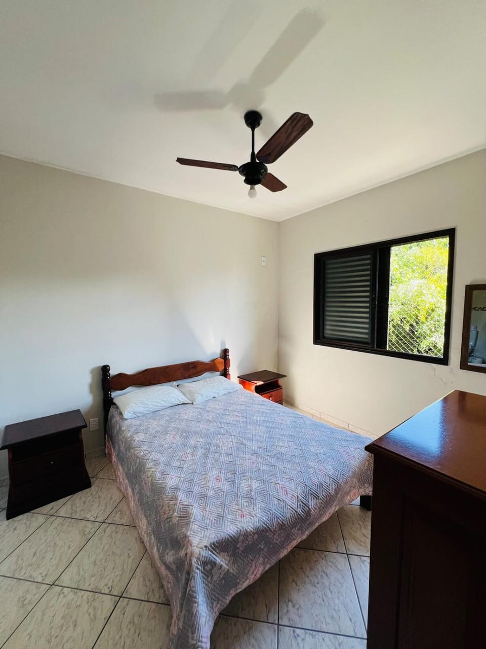 Apto Grande no Centro com 3 quartos e 2 vagas garagem Apartment in Ubatuba