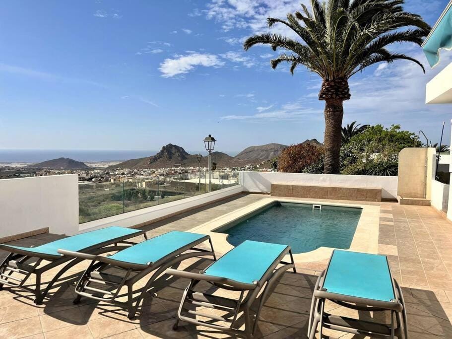 Balcony/Terrace, Swimming pool