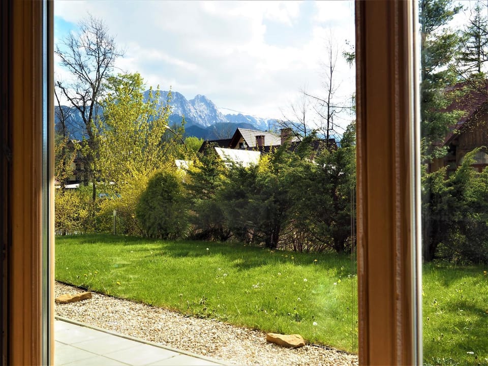 Natural landscape, Garden view, Mountain view