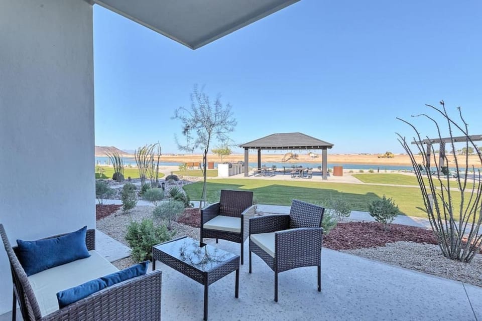 Patio, Natural landscape