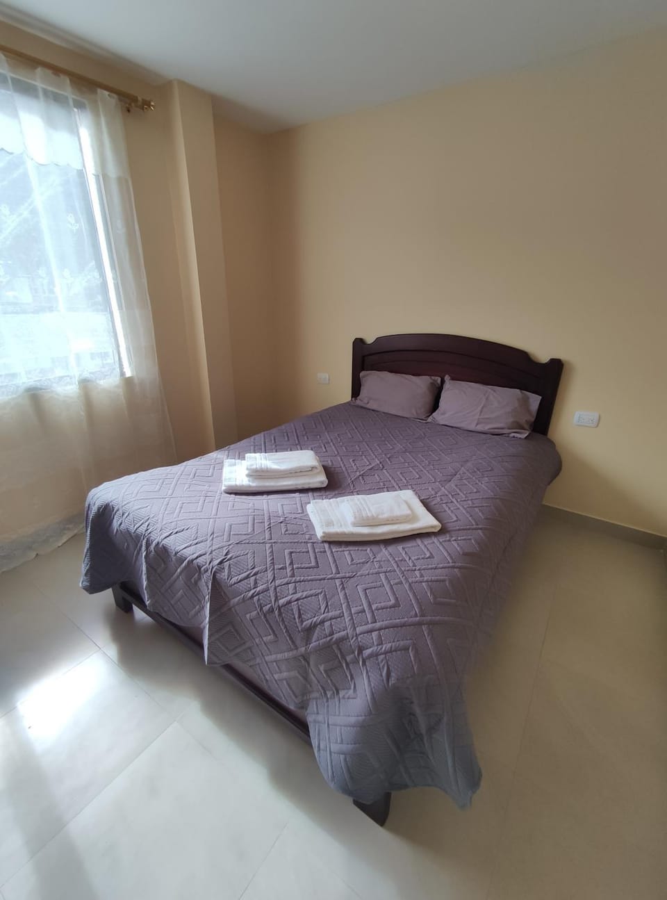 Bed, Photo of the whole room, Bedroom, towels