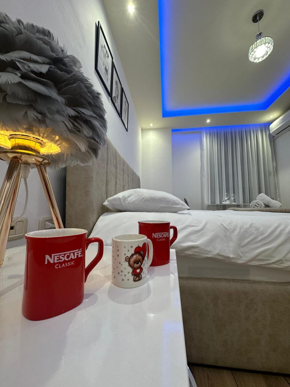 Bed, Coffee/tea facilities, Living room
