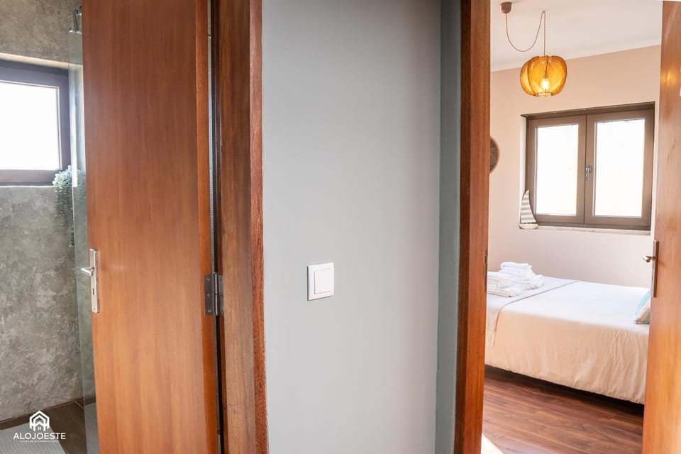 Palmeiras Beach House - Santa Cruz Bed and Breakfast in Lisbon District