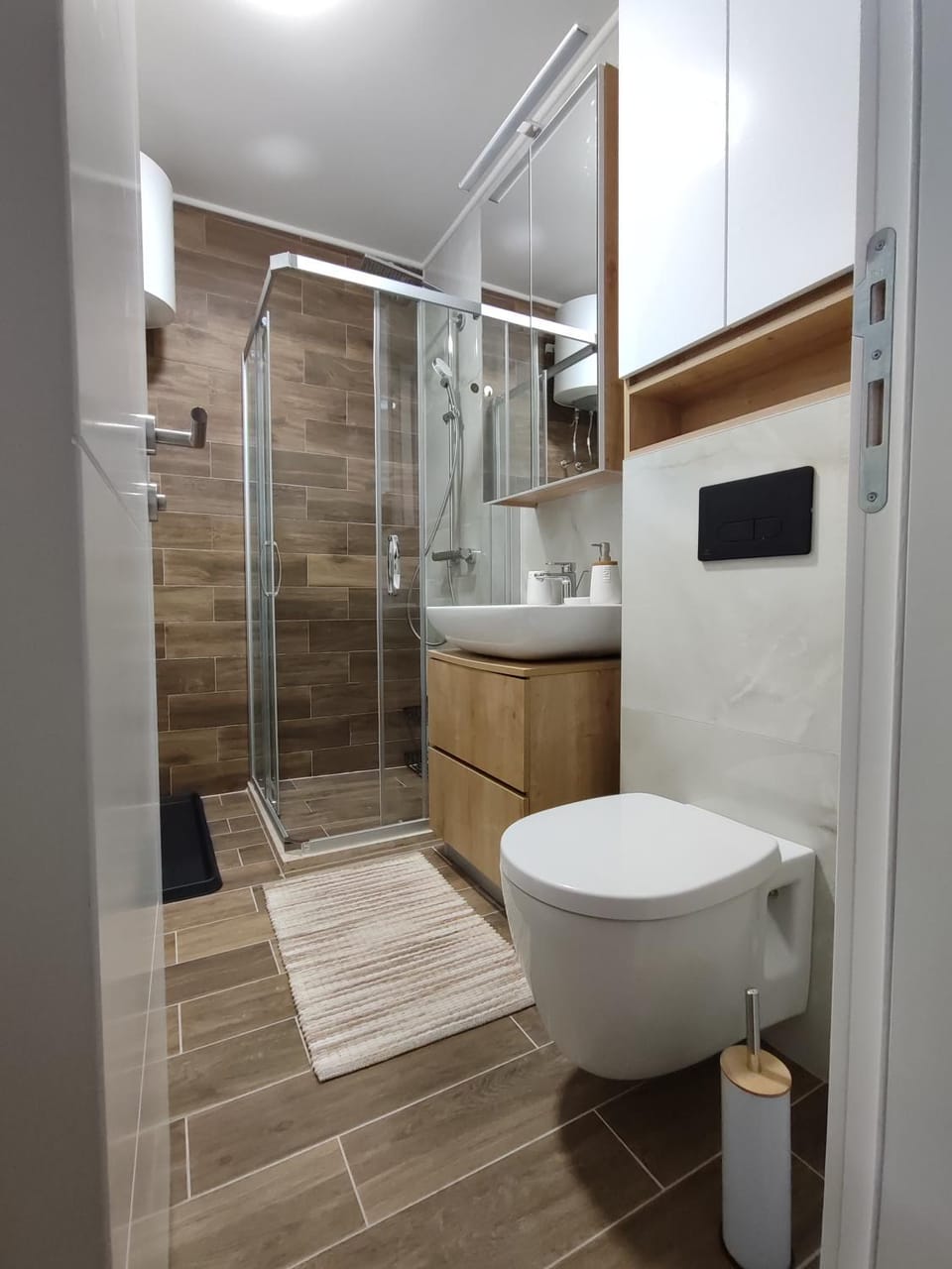 Shower, Bathroom