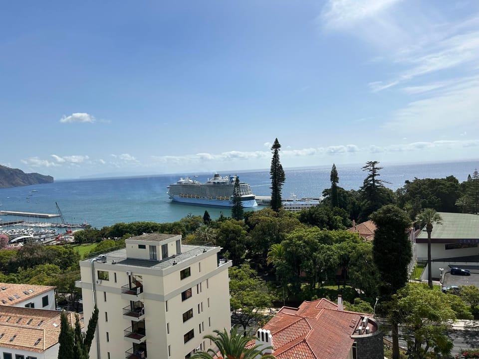 Property building, Sea view