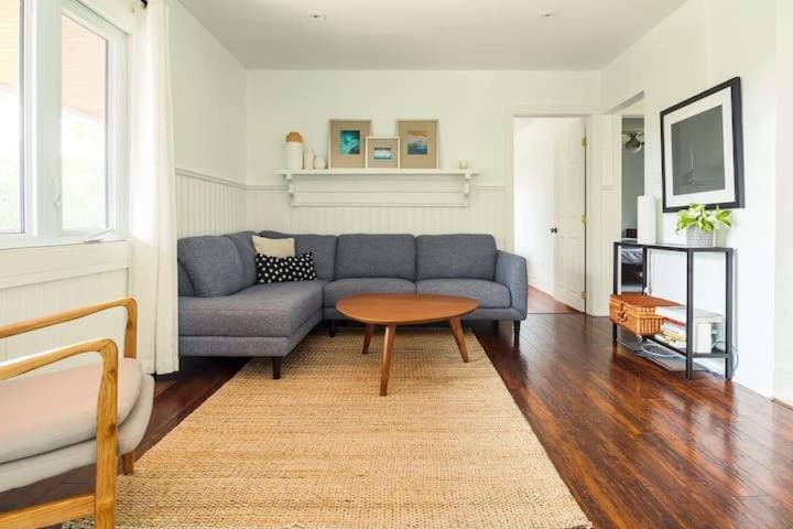 Grays Lane - Minutes to Sandbanks ST-2019-0178 House in New York