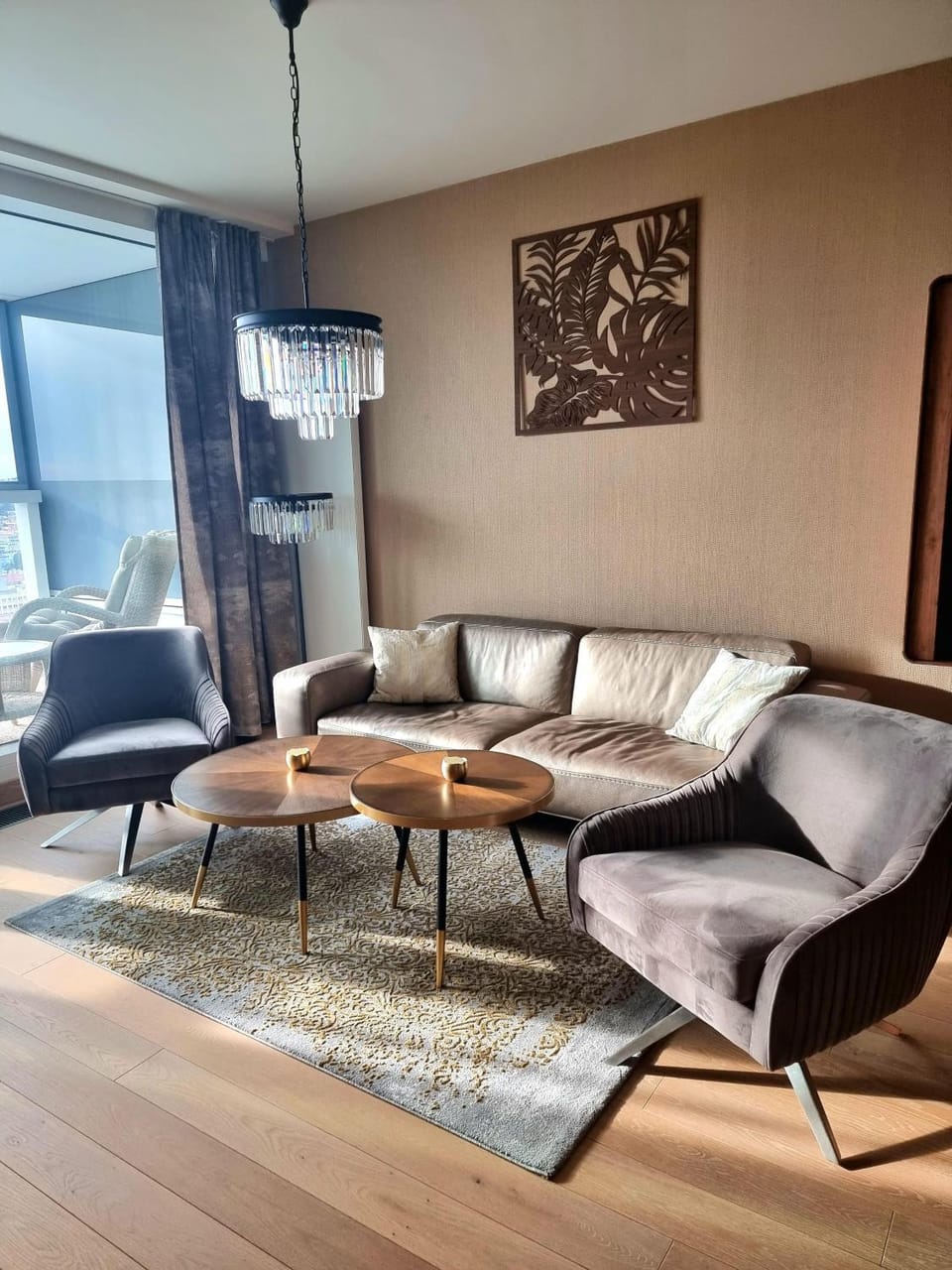 Living room, Seating area