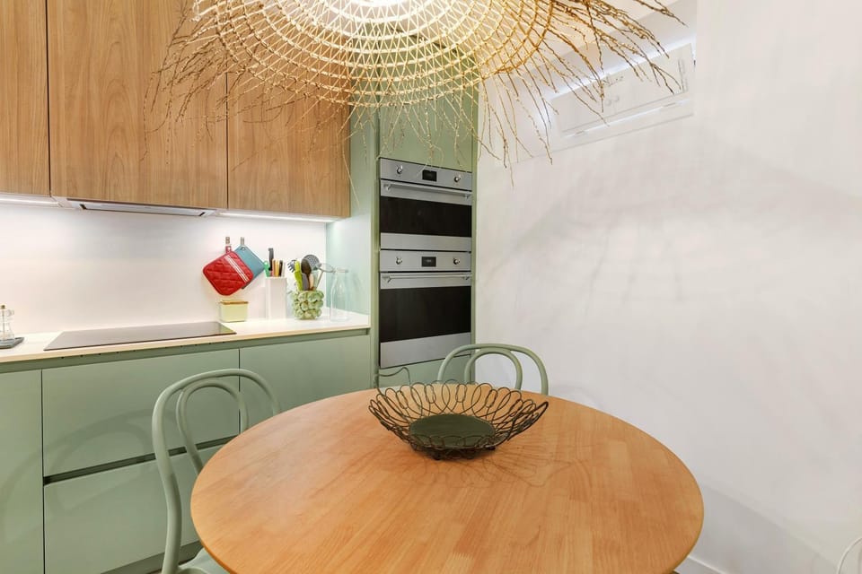 Property building, Kitchen or kitchenette, Living room