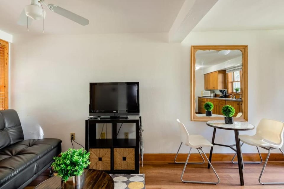Belong Downtown 1br 1ba Apartment in Gainesville