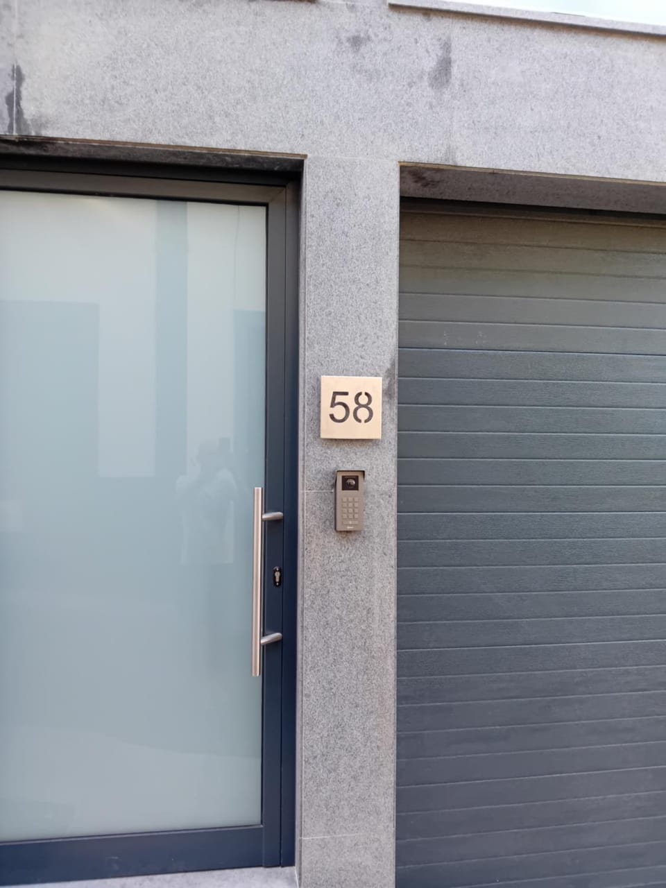 Property building, Facade/entrance