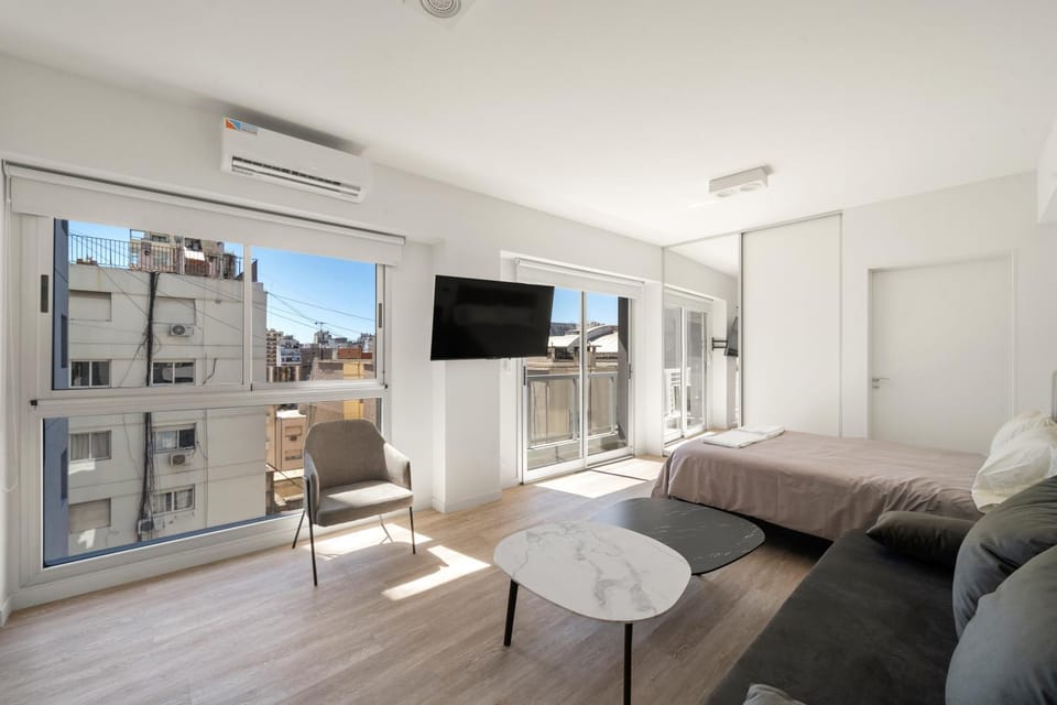 Bed, Seating area, Bedroom, air conditioner