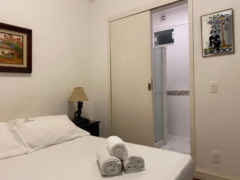 Apartamento Completo na Beira da Praia Apartment in Rio de Janeiro