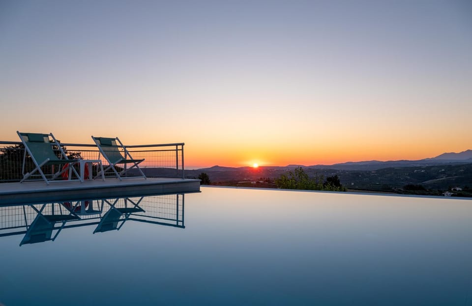 Pool view, Sunrise