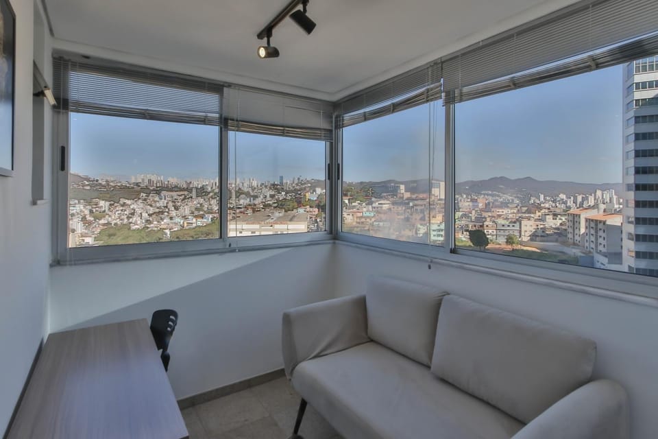 Flat com vista e localização privilegiada Apartment in Belo Horizonte