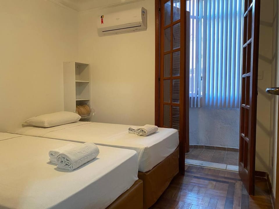 Apartamento Aconchegante na Orla de Copacabana Apartment in Rio de Janeiro